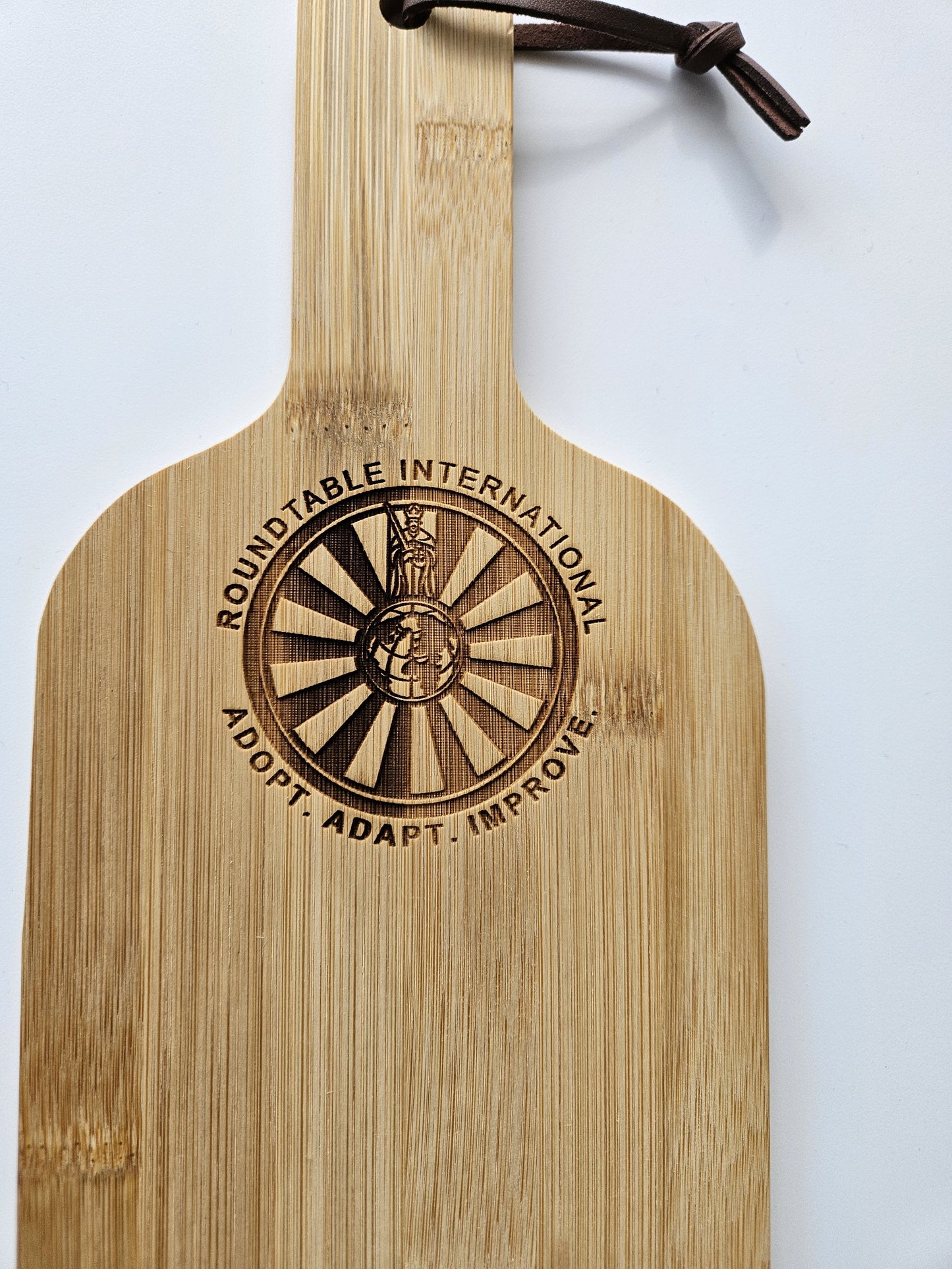 PLANCHE A DECOUPER EN BAMBOU: MODELE RTI